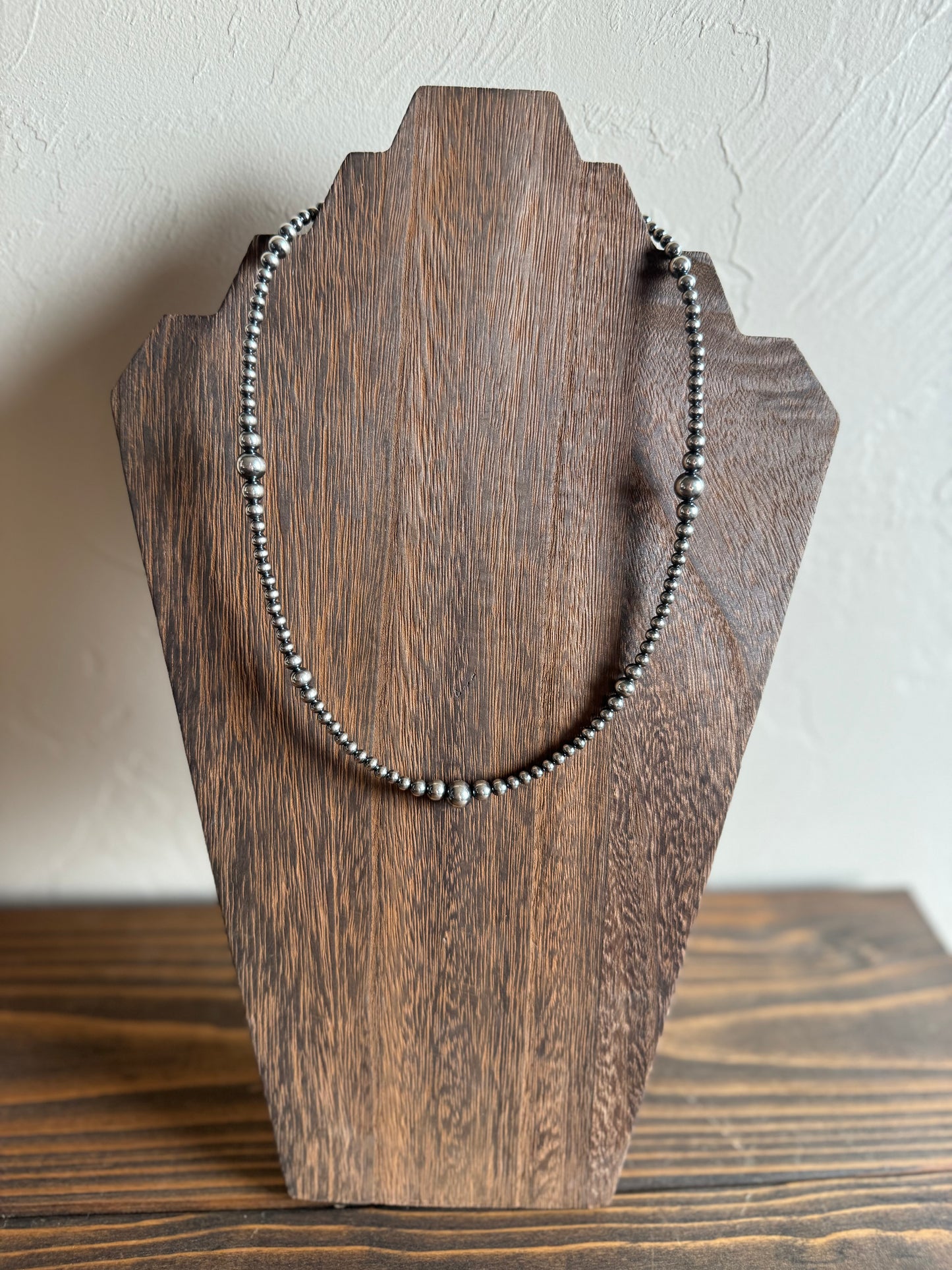18in Graduated Sterling Silver Pearls