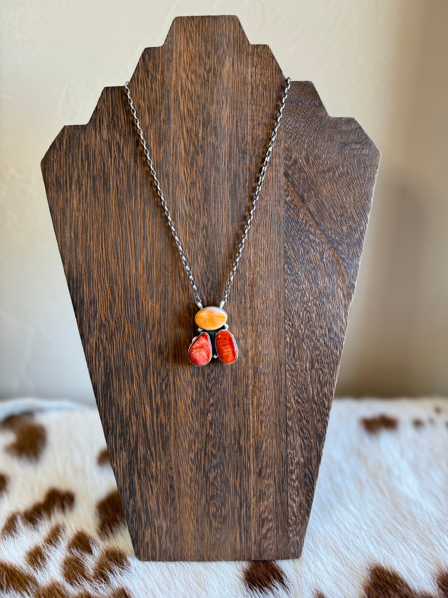 Donovan Skeet (Navajo) Multispiny necklace