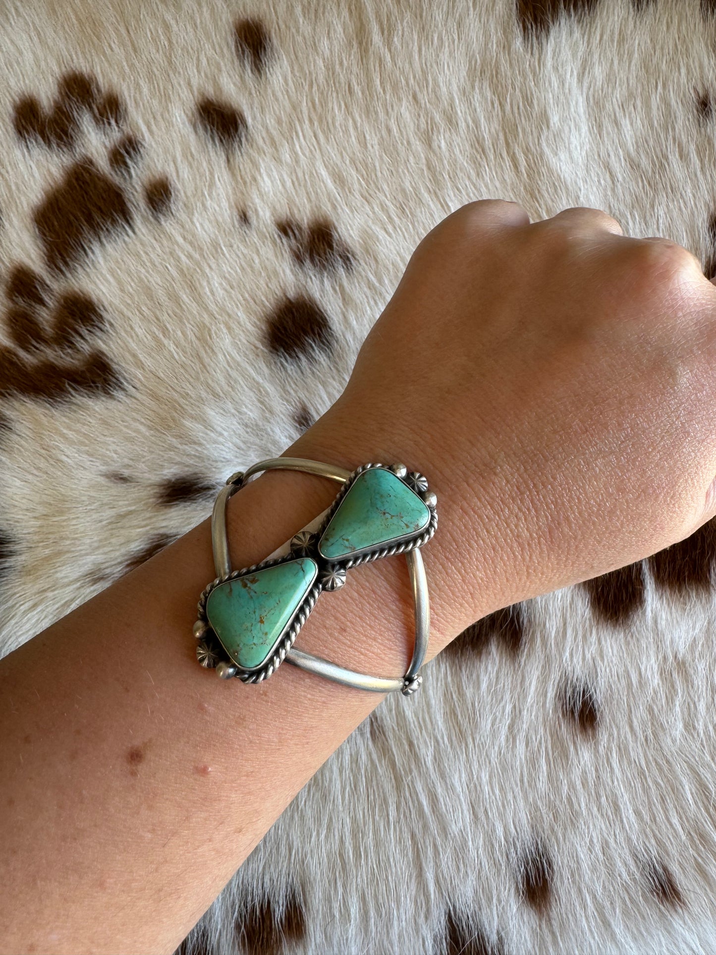 Alfred Martinez (Navajo) Kingman Turquoise bracelet