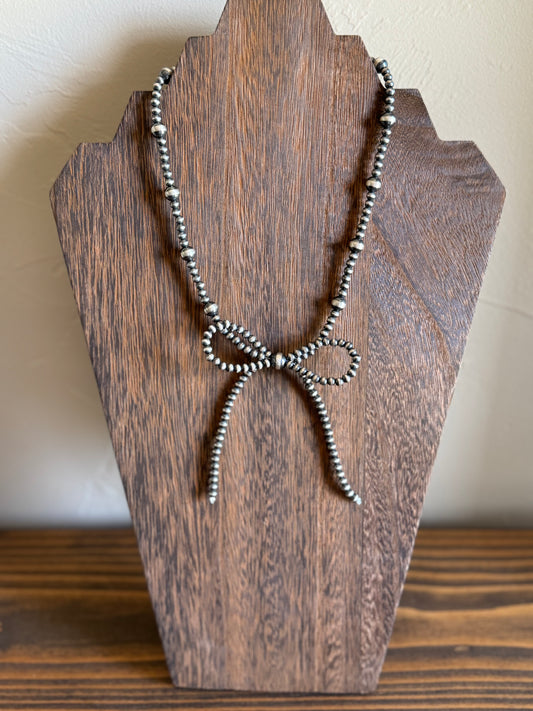 Navajo Pearl Bow necklace